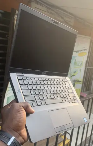 Laptop Dell Latitude 5400 8GB Intel Core I5 SSD 256GB