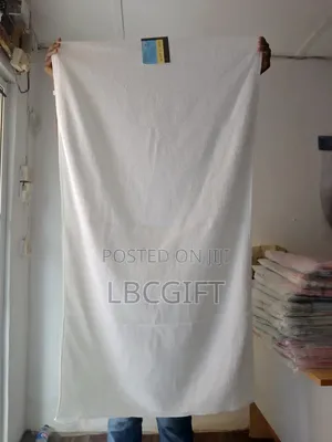Quality Bathing Towel Available in Bulk and Retail
