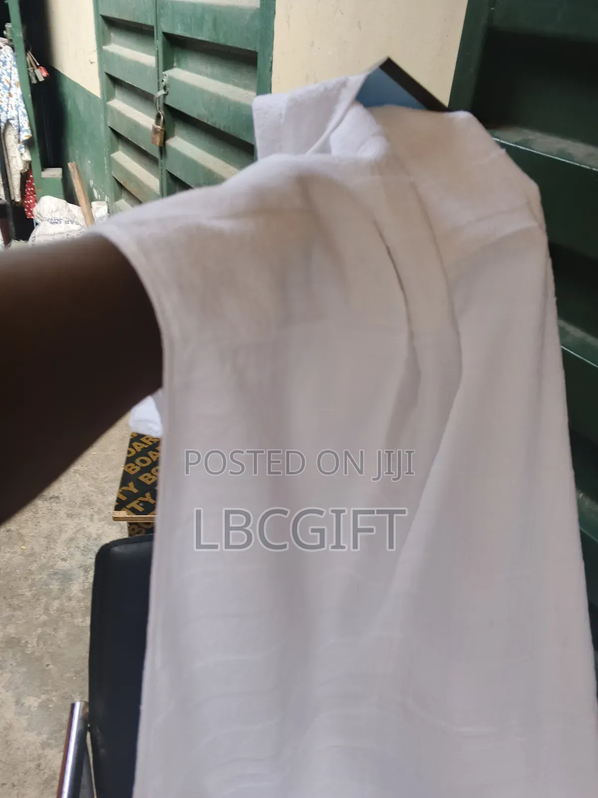 Quality Bathing Towel Available in Bulk and Retail