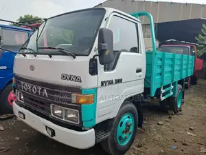 Toyota Dyna200 2rz Petrol Engine 6tyers