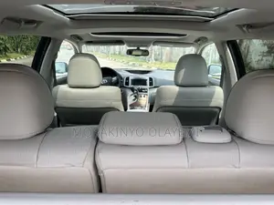 Toyota Venza V6 AWD 2010 White
