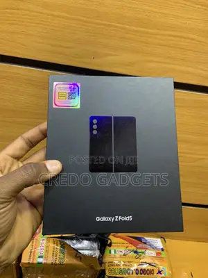 New Samsung Galaxy Fold 5G 512 GB Black