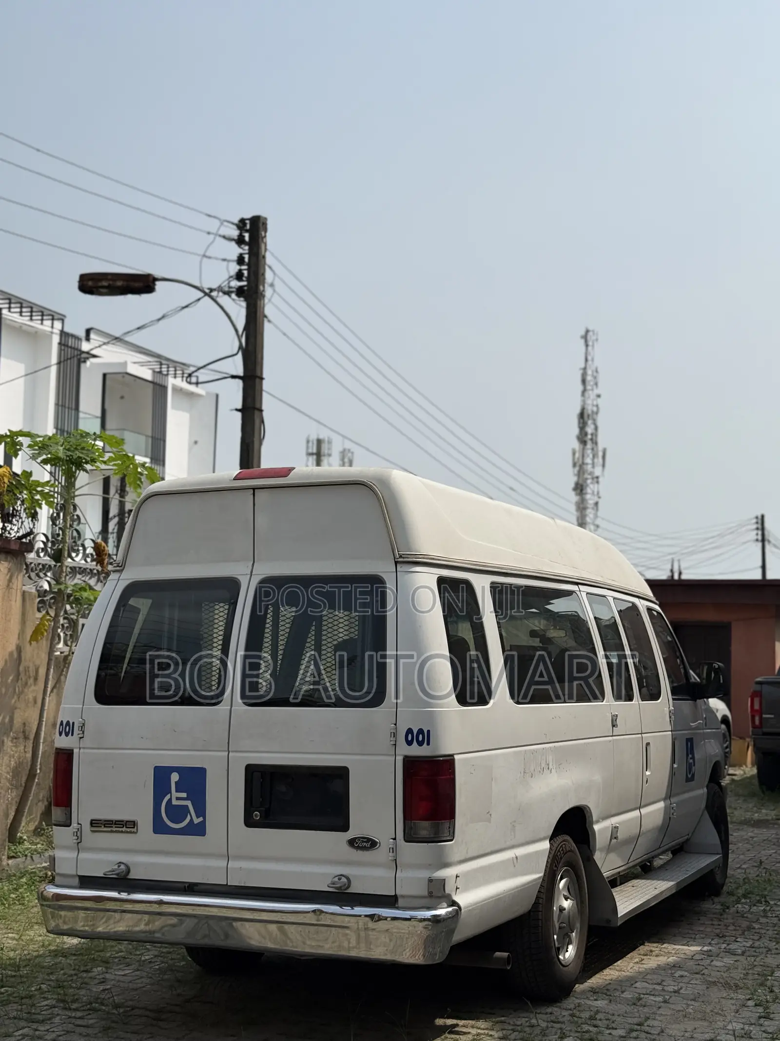 Ford E250 2008 White