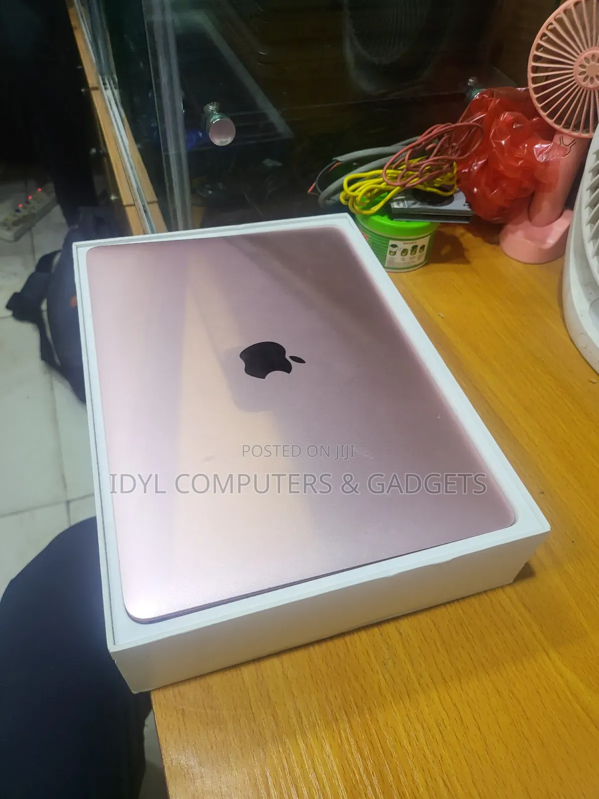 Laptop Apple MacBook 2016 8GB Intel Core M3 SSD 256GB