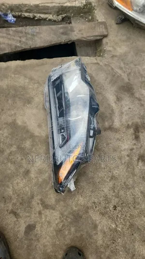 Headlights for 2017-2022 Pilot