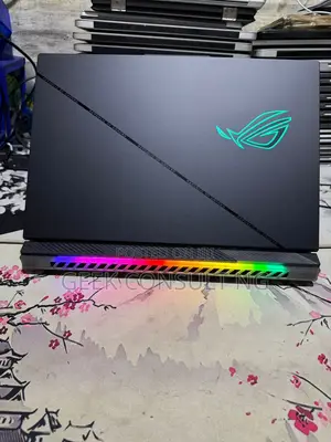 Laptop Asus ROG Strix SCAR 15 32GB Intel Core i9 SSD 1T
