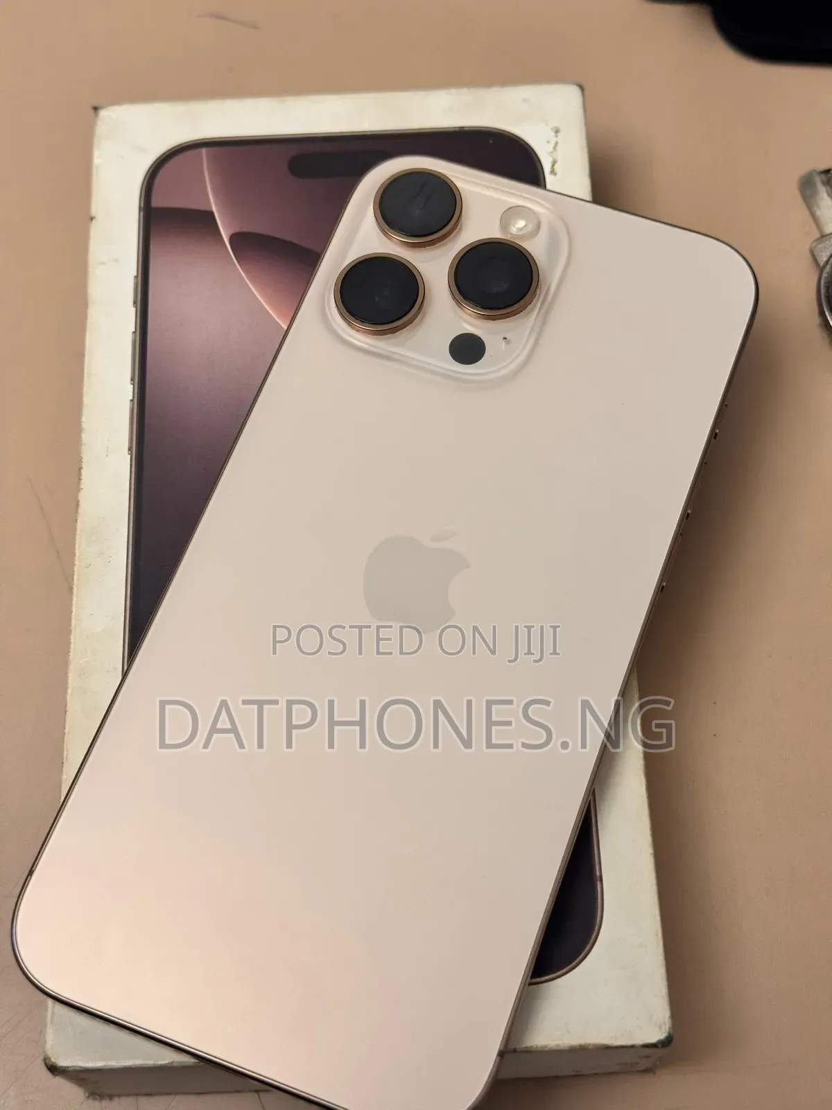 Apple iPhone 16 Pro Max 256 GB White