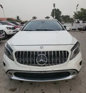 Mercedes-Benz GLA 250 2016 White