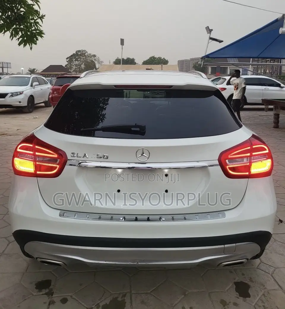 Mercedes-Benz GLA 250 2016 White