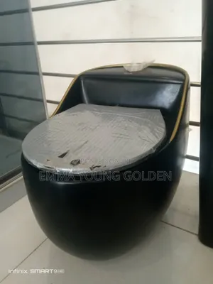 Black Portable Wc Easy to Flush