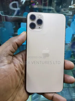 Apple iPhone 11 Pro Max 64 GB Gold