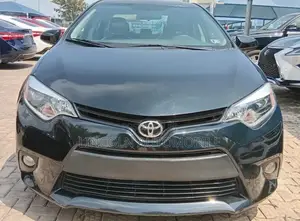 Toyota Corolla LE Premium 4dr Sedan (1.8L 4cyl CVT) 2016 Black