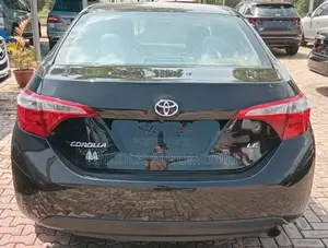 Toyota Corolla LE Premium 4dr Sedan (1.8L 4cyl CVT) 2016 Black