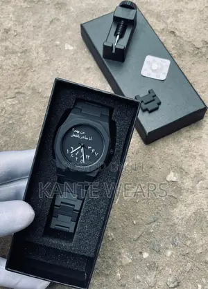 Content Wristwatch-Chain