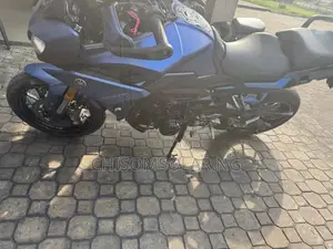 Yamaha 2020 Blue