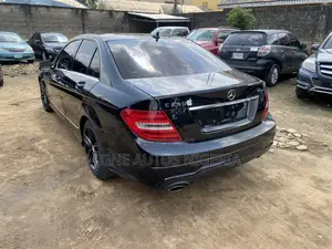 Mercedes-Benz C250 2012 Black