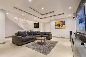 Apartment A1 Spacious and Lovely 4 Bedroom Duplex With Board Games