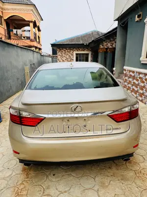 Lexus ES 2014 Gold