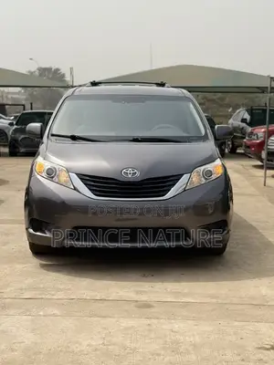 Toyota Sienna 2012 Gray