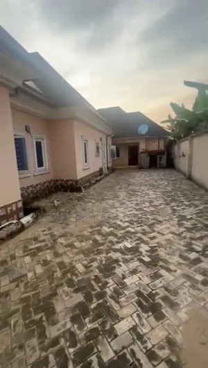 3bdrm Block of Flats in Mgbaraja , Ada for sale