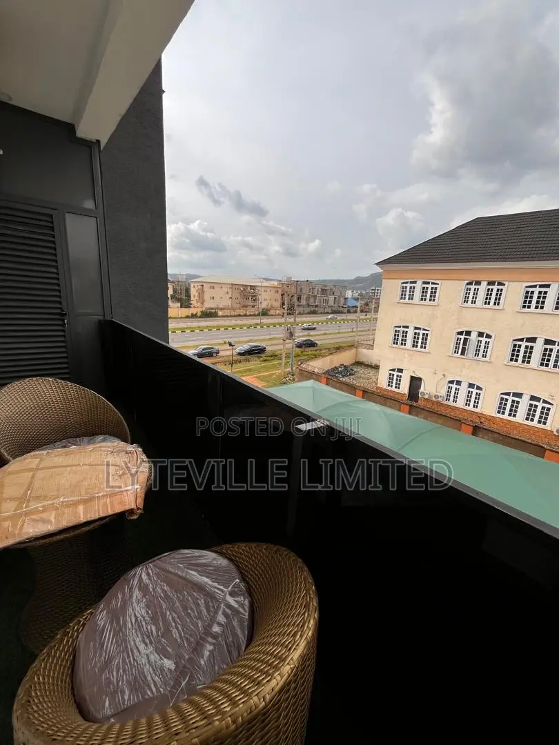 Lavish 2 Bedroom