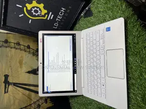 Laptop Samsung Ativ Smart PC 4GB Intel Core i3 SSD 128GB