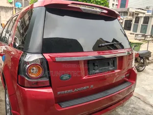 Land Rover Freelander SV Premium 2014 Red