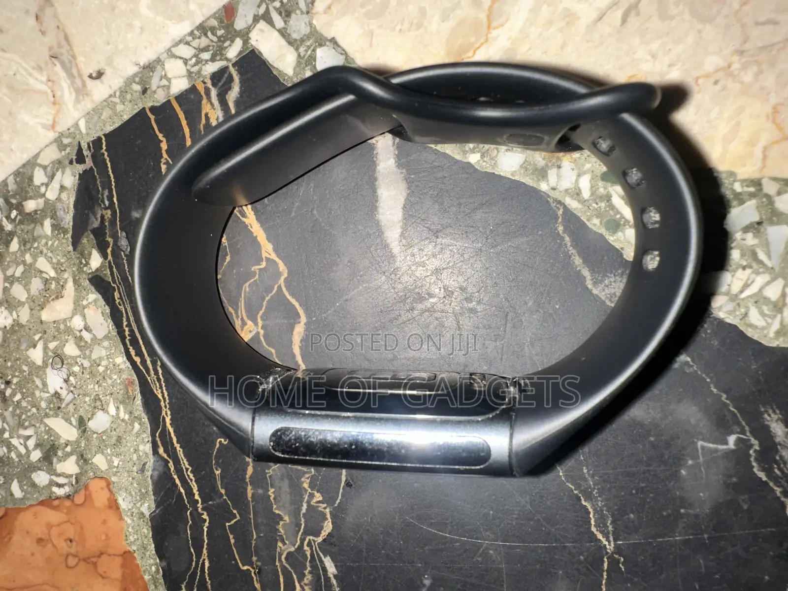 Fitbit Charge 5