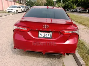 Toyota Camry SE FWD 2020 Red