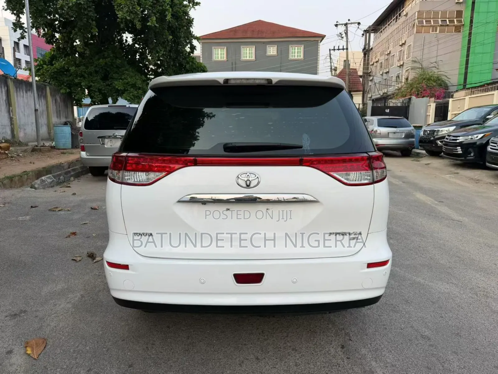 Toyota Previa 2.4 SE 2012 White