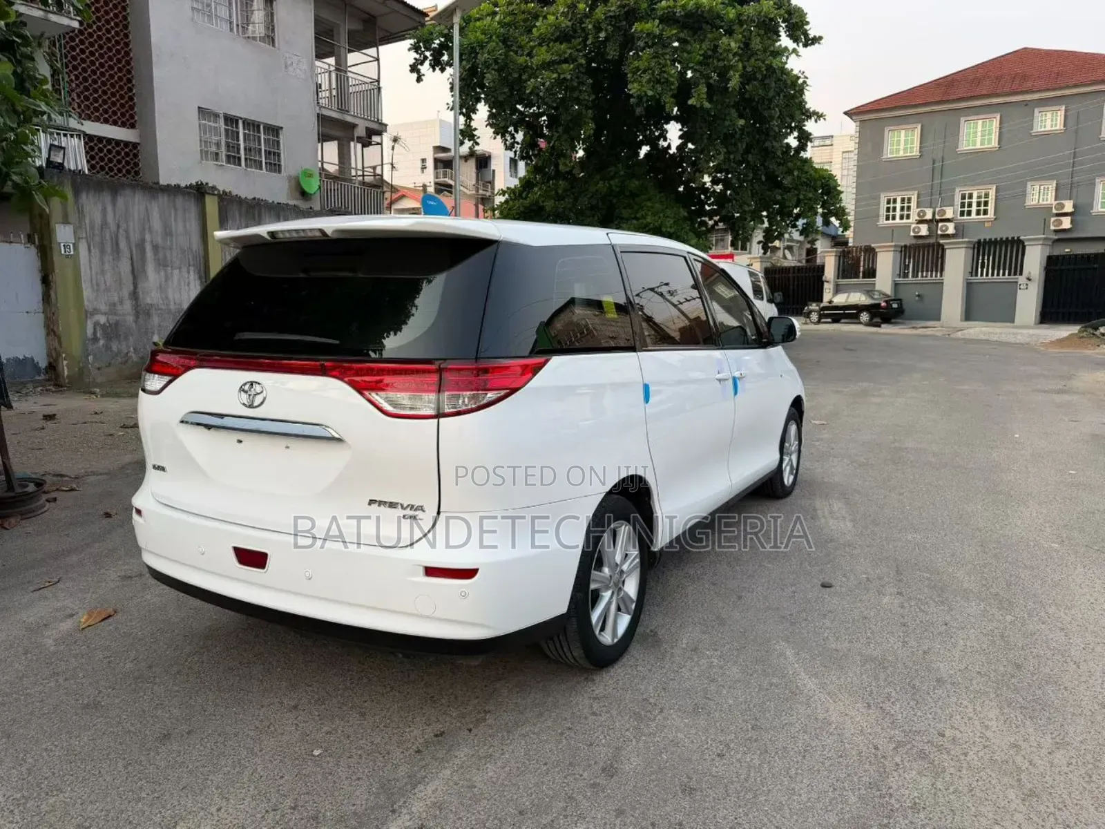 Toyota Previa 2.4 SE 2012 White