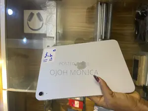 Apple iPad (2025) 128 GB Silver