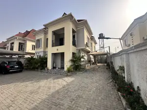 4bdrm Duplex in Lugbe District for sale