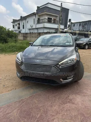 Ford Focus 2016 Gray