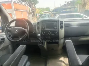 Mercedes-Benz Vito 2015 Black