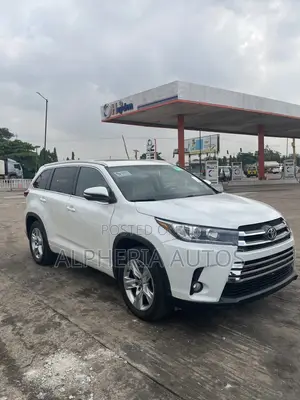 Toyota Highlander Limited V6 4x2 (3.5L 6cyl 6A) 2016 White