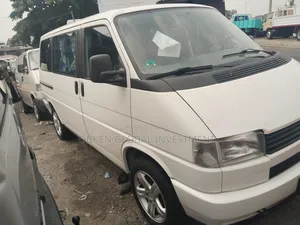 Volkswagen Transporter 2004 White