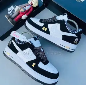 Unisex Sneakers
