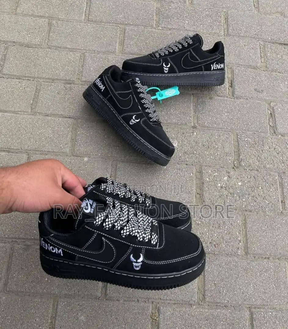 Unisex Sneakers
