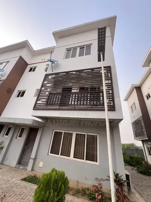 4bdrm Townhouse/Terrace in Durumi for sale