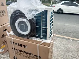 Hisense AC 1hp White