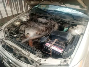 Toyota Camry Automatic 1999 Gold