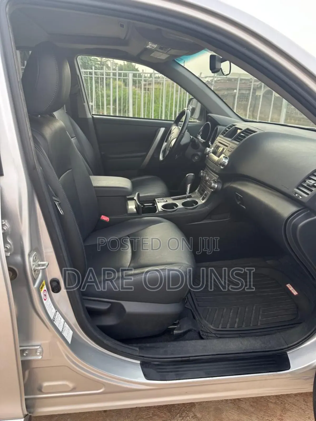 Toyota Highlander SE 2012 Silver