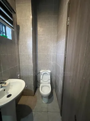 Furnished 2bdrm Apartment in Oceanbay Estate, Chevron for rent
