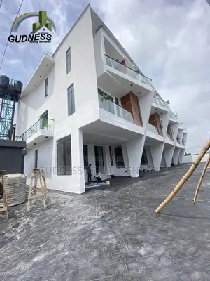 4bdrm Townhouse / Terrace in Ikate for rent
