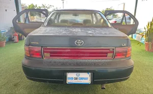 Toyota Camry 1994 Blue