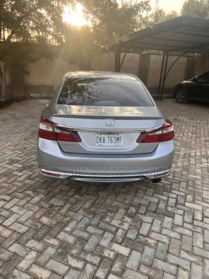 Honda Accord EX 4dr Sedan FWD (2.4L 4cyl 2A) 2016 Silver