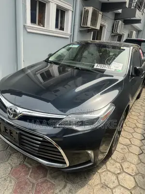Toyota Avalon XLE Premium FWD Sedan (3.6L 6cyl 6A) 2016 Blue
