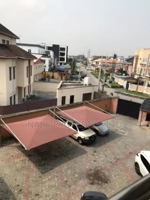 3bdrm Apartment in Lekki Phase 1 for rent