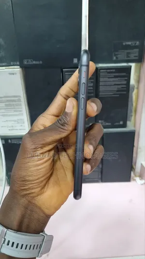 Apple iPhone 11 128 GB Black